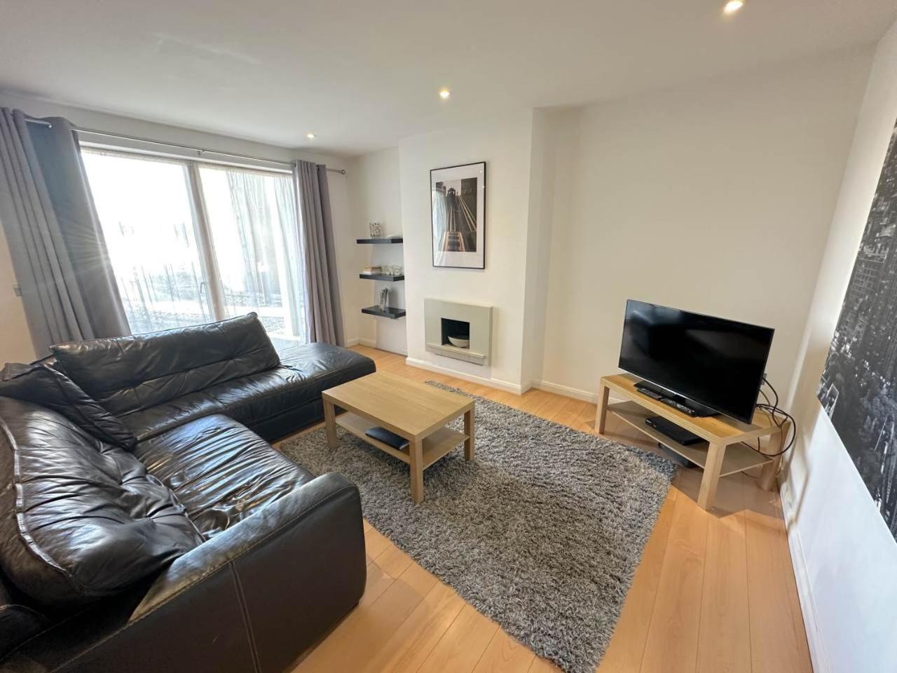 Parc Y Bryn Serviced Apartments Aberystwyth Exteriör bild