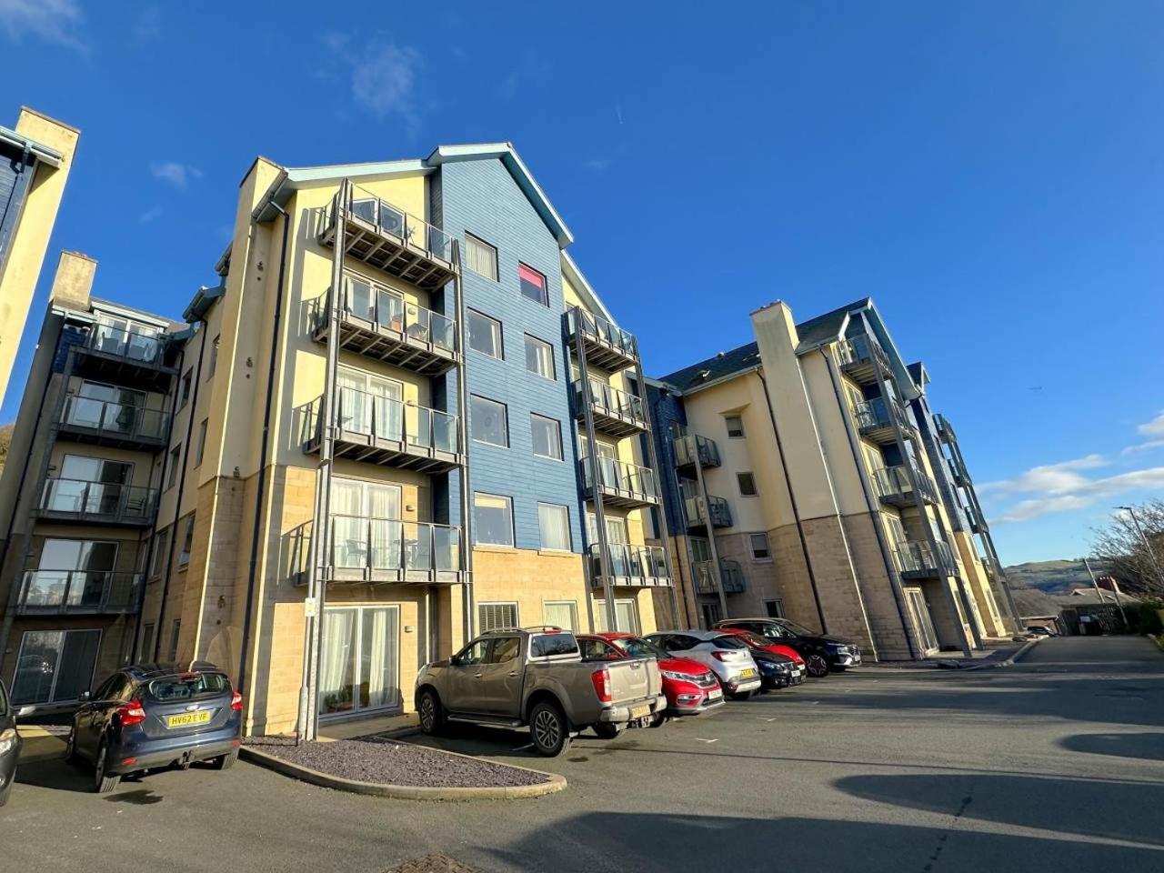 Parc Y Bryn Serviced Apartments Aberystwyth Exteriör bild