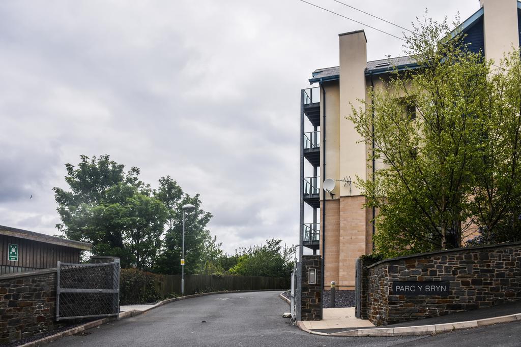 Parc Y Bryn Serviced Apartments Aberystwyth Exteriör bild