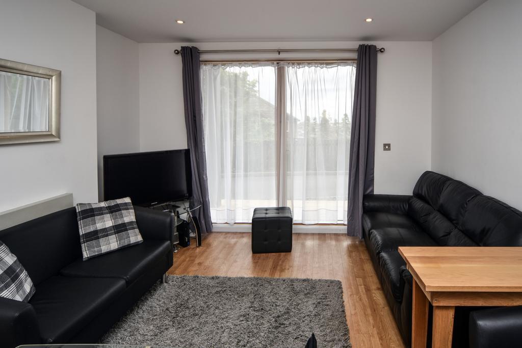 Parc Y Bryn Serviced Apartments Aberystwyth Exteriör bild