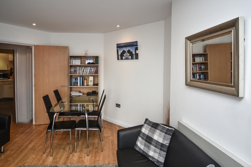Parc Y Bryn Serviced Apartments Aberystwyth Exteriör bild